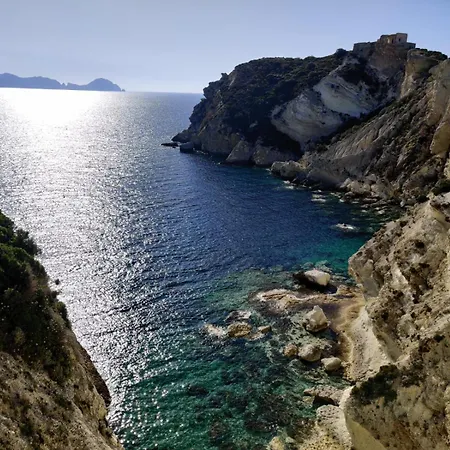 Ponza Luxury Apartament *